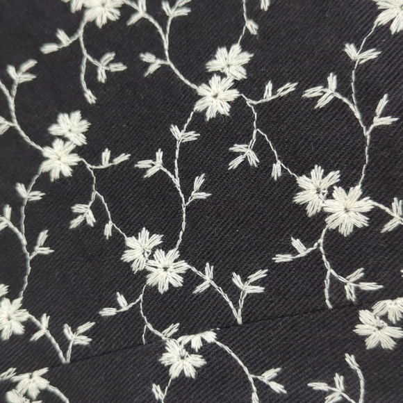 Love Bonito Felice Padded Embroidered Bustier Top - Picture 6 of 14